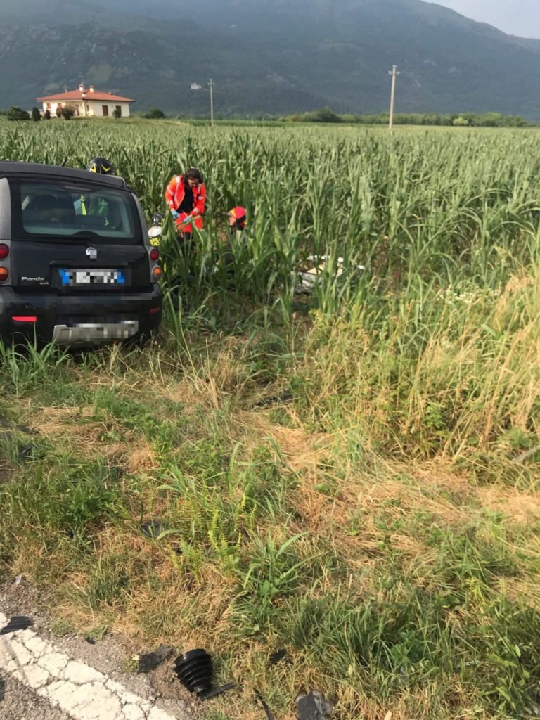 Meduno Spilimbergo Schianto Frontale Tra Auto Una Persona