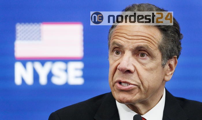 Cuomo con Colombo, sostengo statua a Ny