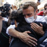 Beirut: folla a Macron, ‘aiutaci a cacciare politici’