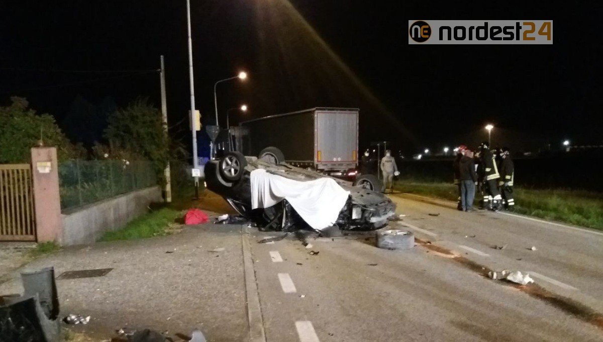 Incidente Oggi - Incidente In Autostrada Tra Carrara E Sarzana Una Vittima E Otto Feriti Necrologie Il Tirreno
