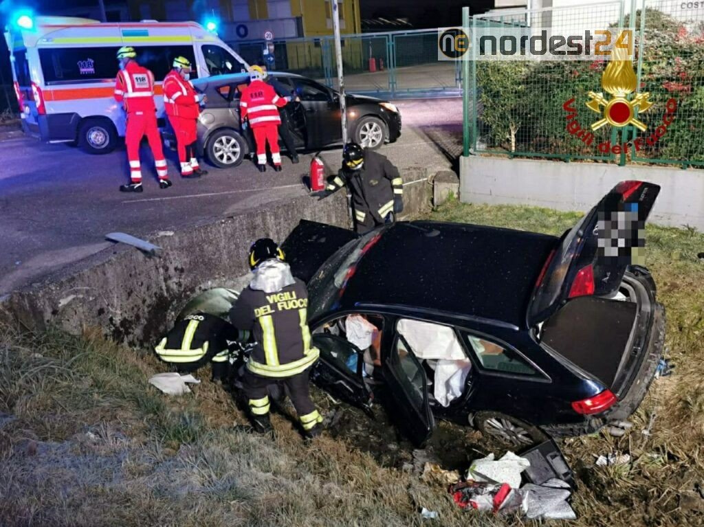 Incidente A Fiume Veneto Scontro Frontale Coinvolte 3 Auto Nordest24