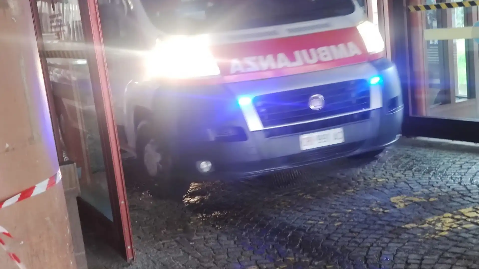 Incidente A Pradamano Perde Il Controllo Dellauto E Si Ribalta Su Un