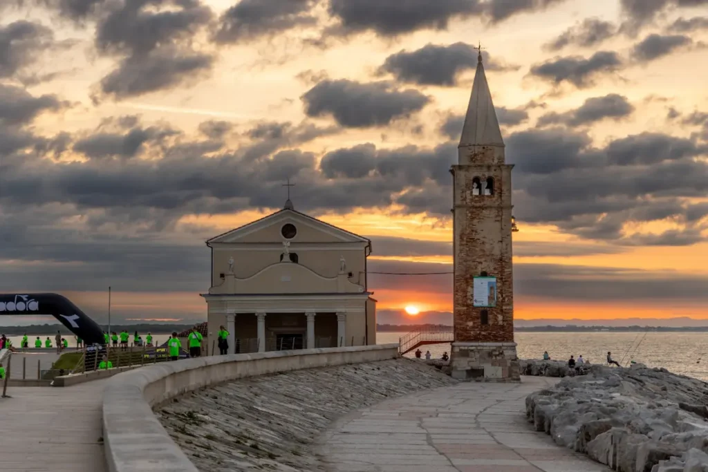 Caorle mette la sveglia all’alba: sabato 27 luglio torna la “5 alle 5”