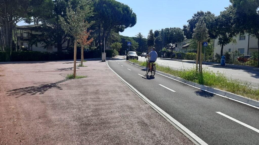 Jesolo: inaugurata la nuova pista ciclopedonale di viale Oriente