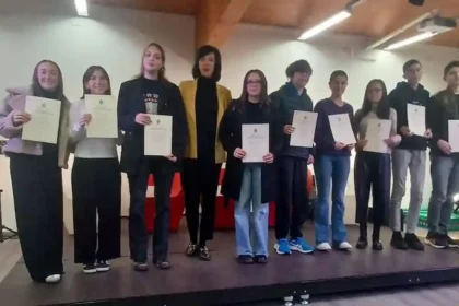 Fiume Veneto premia gli studenti meritevoli: consegnate le borse di studio ai migliori diplomati